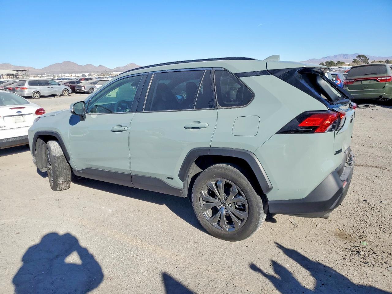2023 Toyota Rav4 Xle Premium - Фото 2