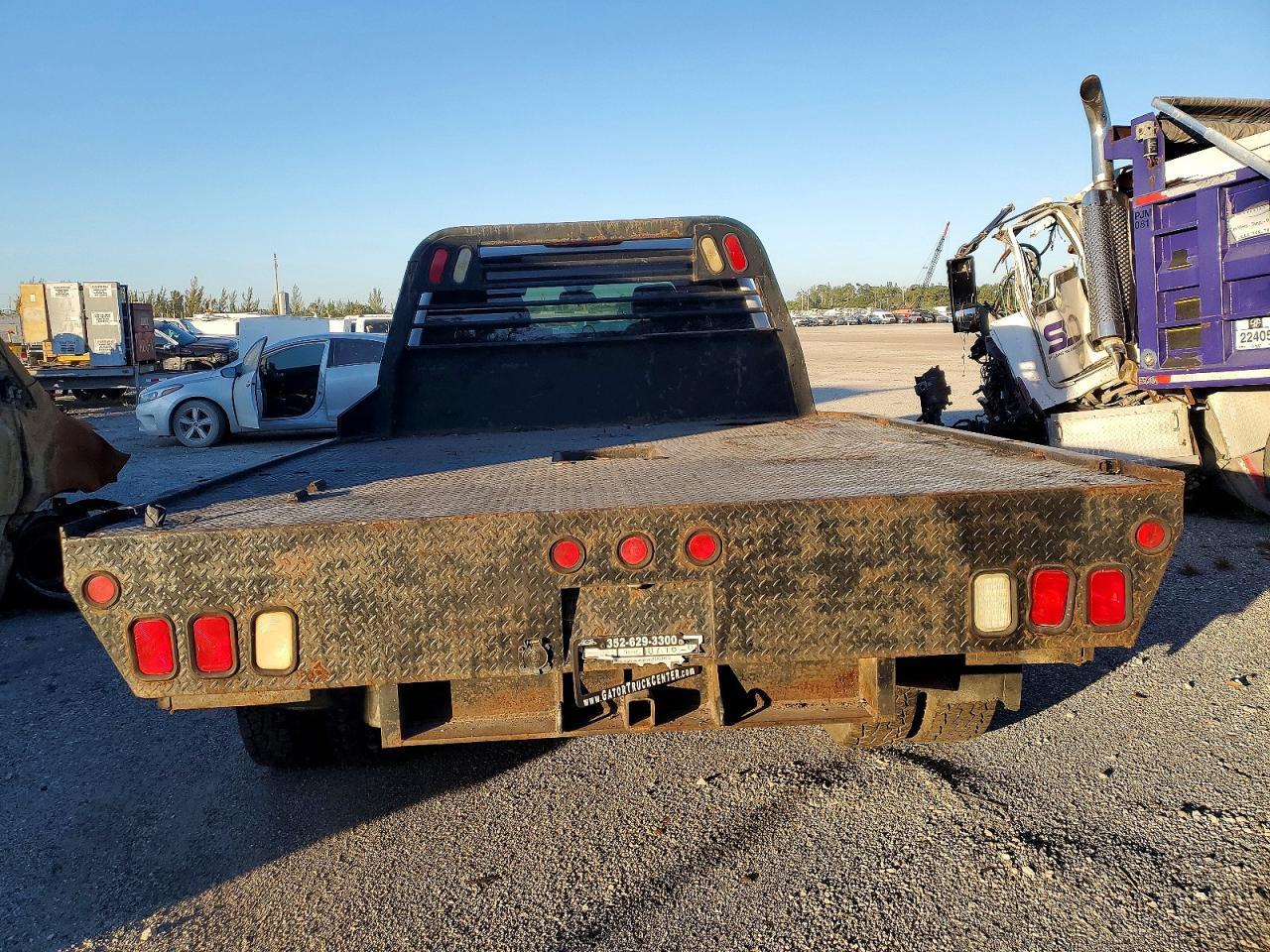 2009 Chevrolet Silverado Truck Cab And Chassis - Image 6