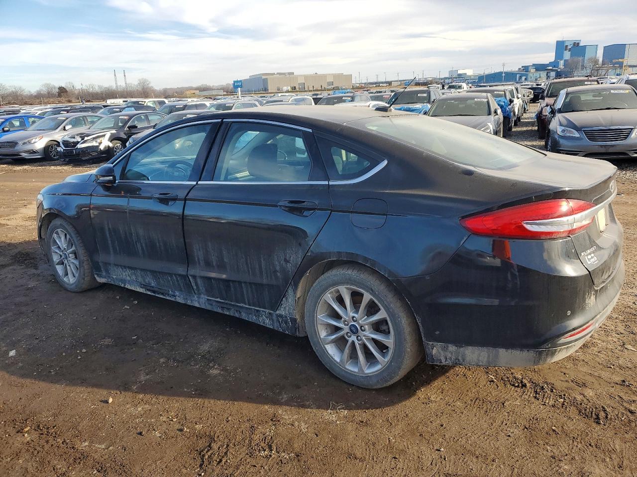 2017 Ford Fusion Se - Фото 2