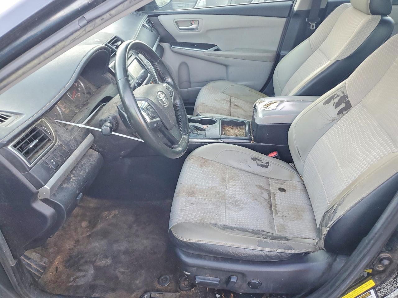 2015 Toyota Camry Le - Image 7