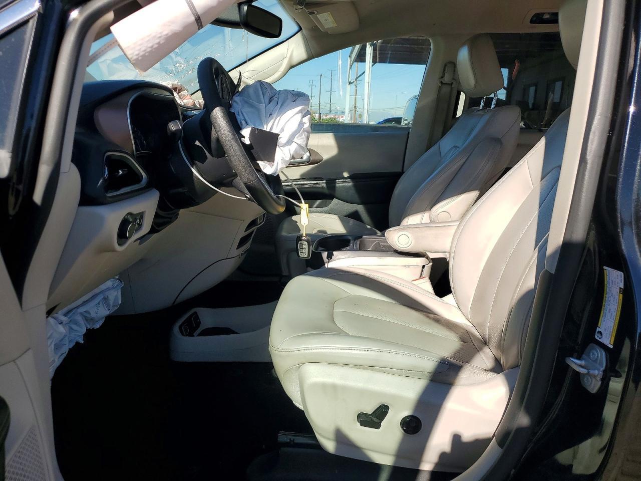 2021 Chrysler Voyager Lxi - Image 7