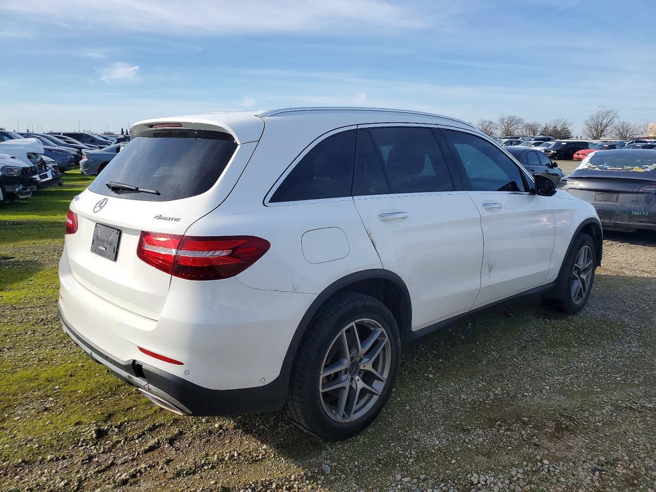 2018 Mercedes-Benz Glc 300 4Matic - Фото 3