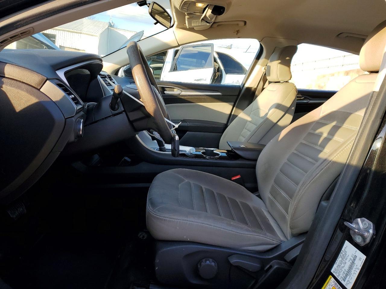 2015 Ford Fusion S - Фото 7