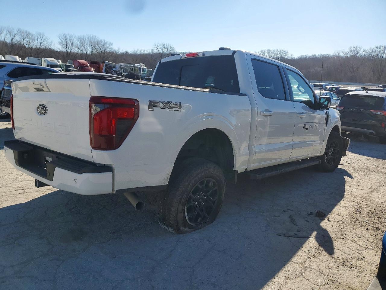 2024 Ford F150 Xlt - Фото 3