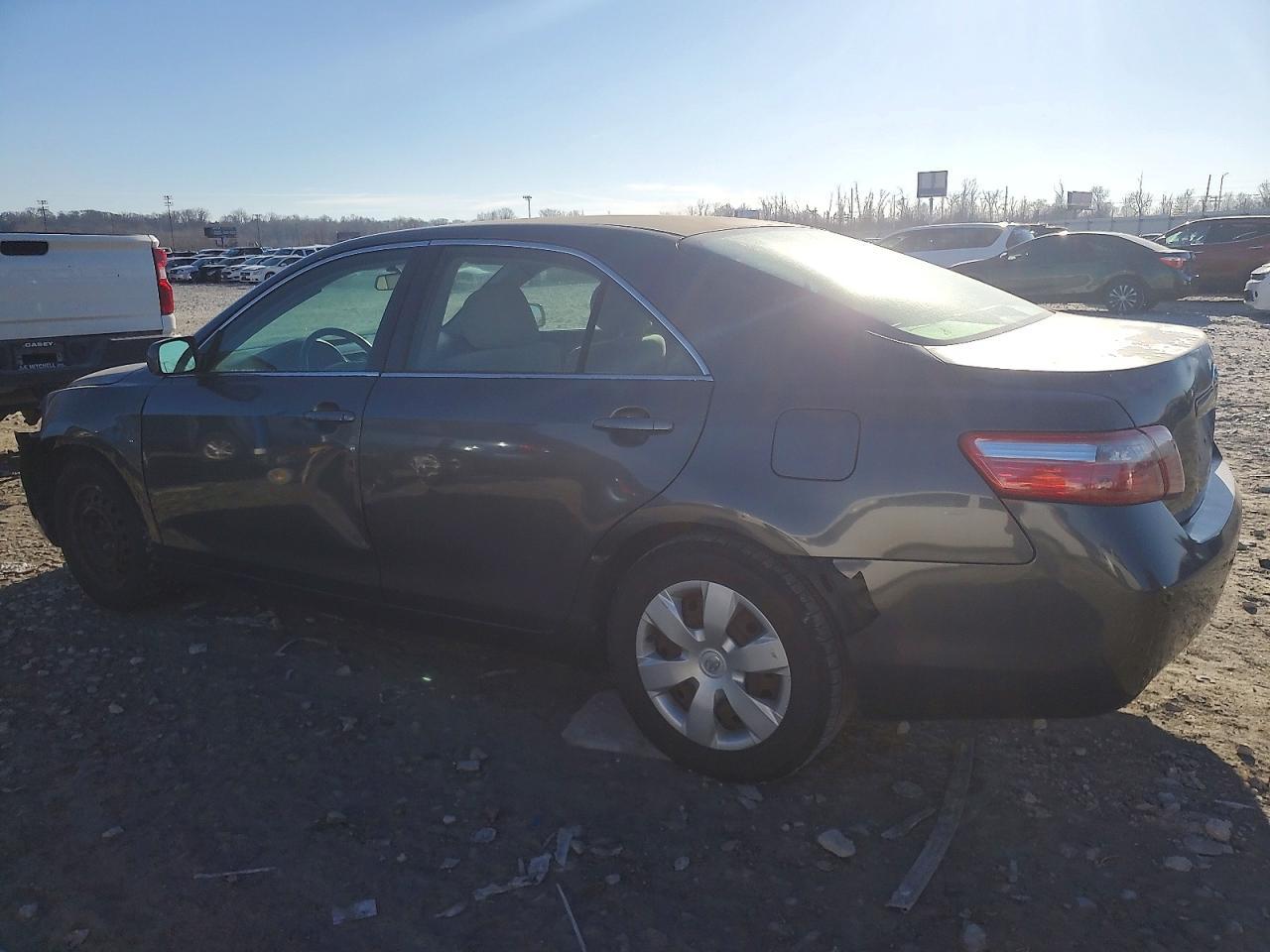 2007 Toyota Camry Ce - Фото 2