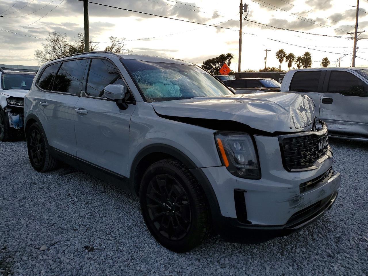 2022 Kia Telluride Ex - Image 4