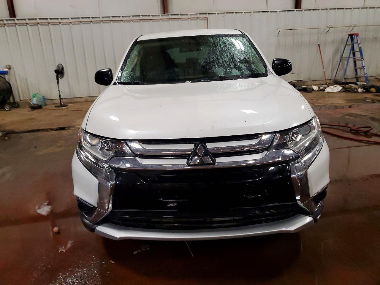 2016 Mitsubishi Outlander Se - Фото 5