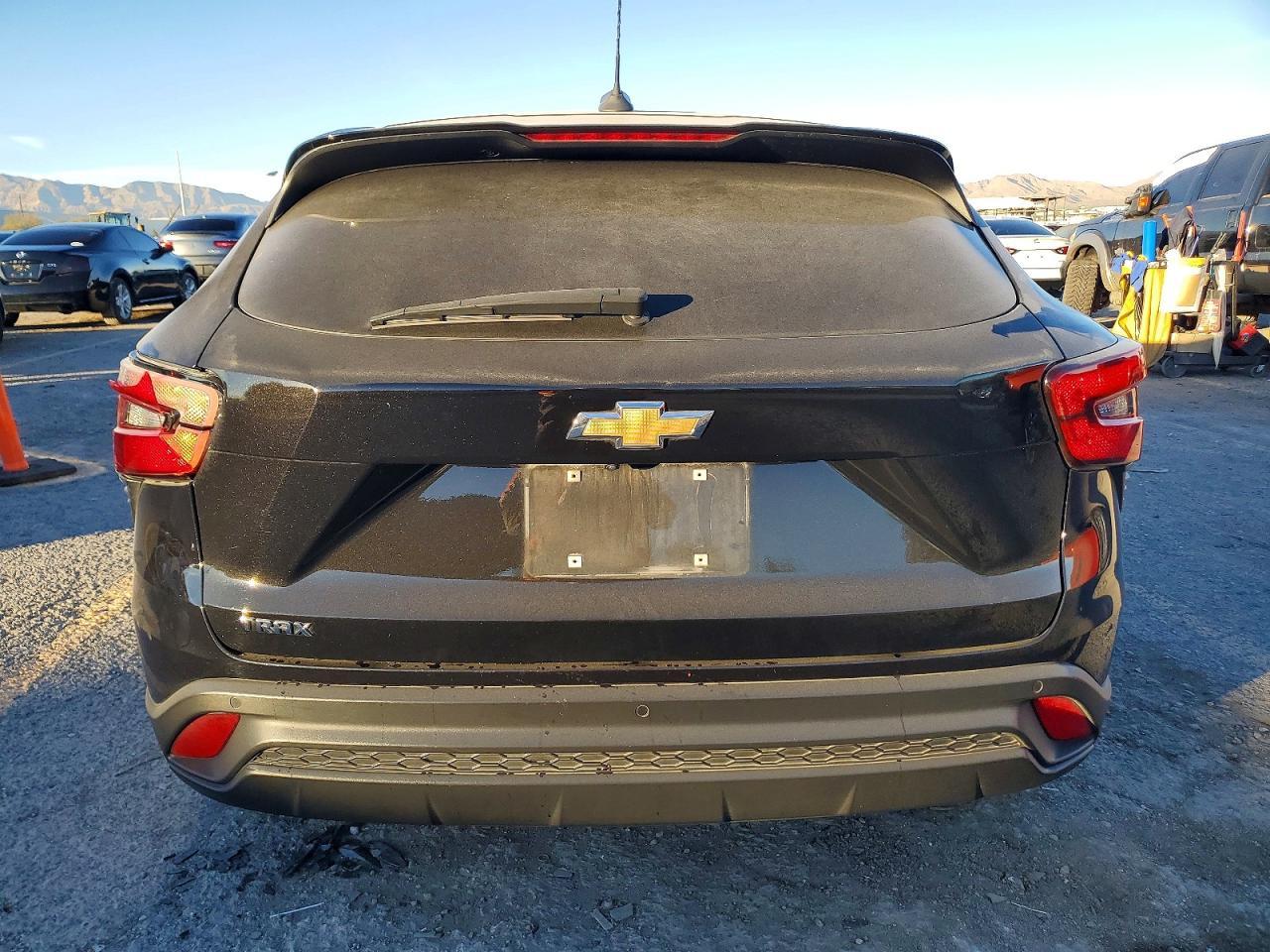 2024 Chevrolet Trax Ls - Фото 6