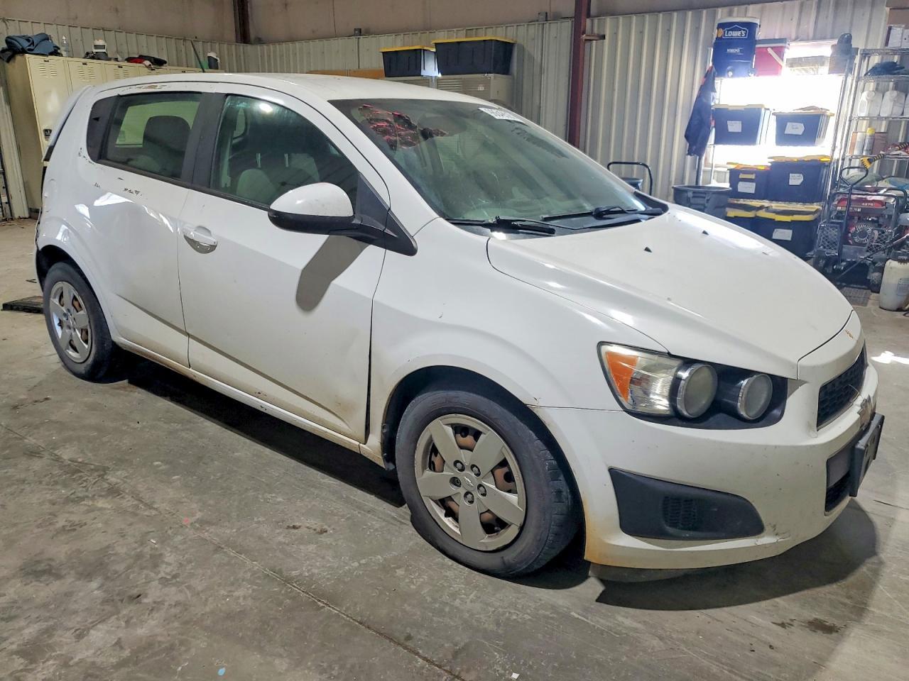 2016 Chevrolet Sonic Ls - Image 4
