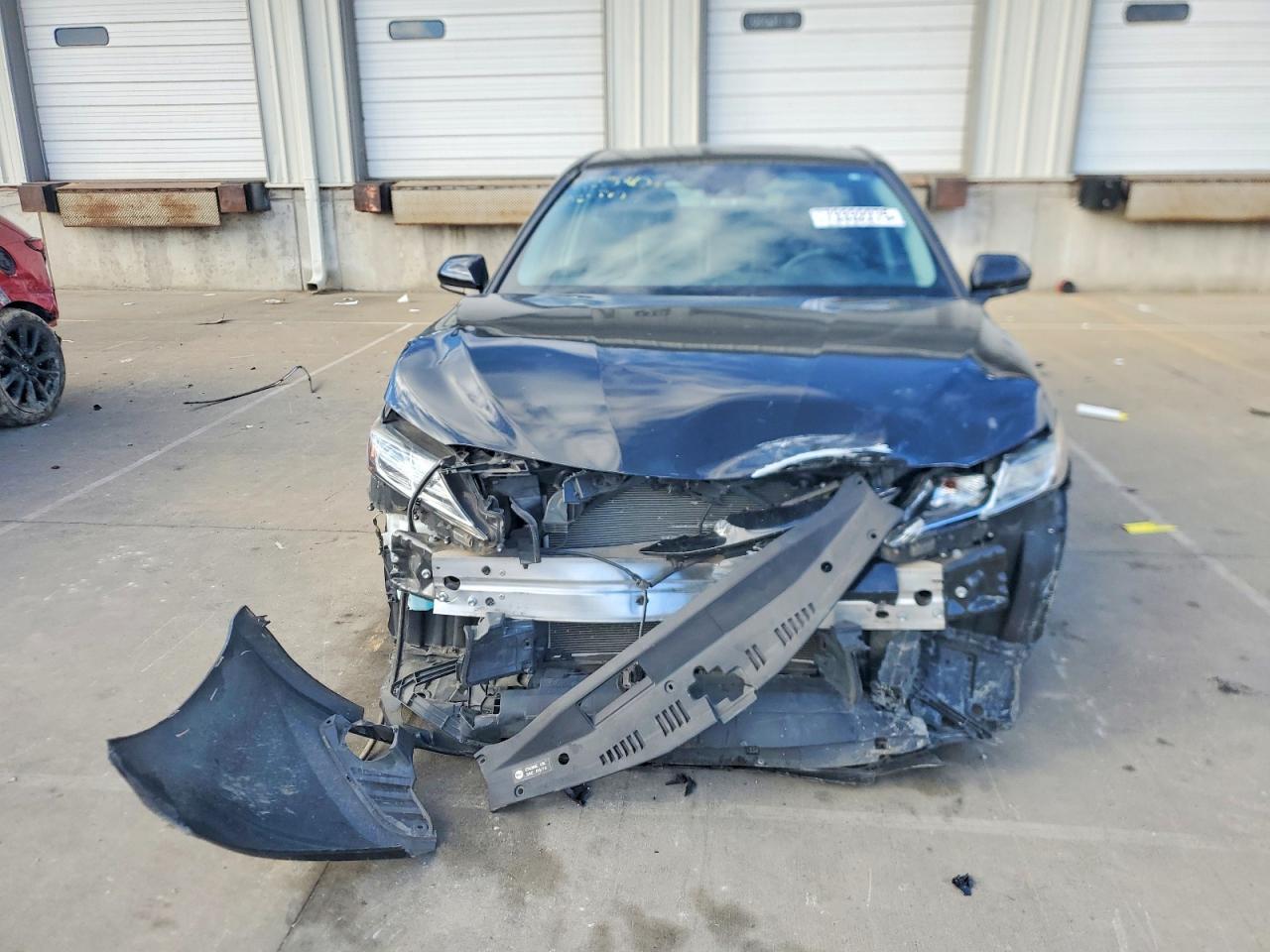 2020 Toyota Camry Le - Image 5