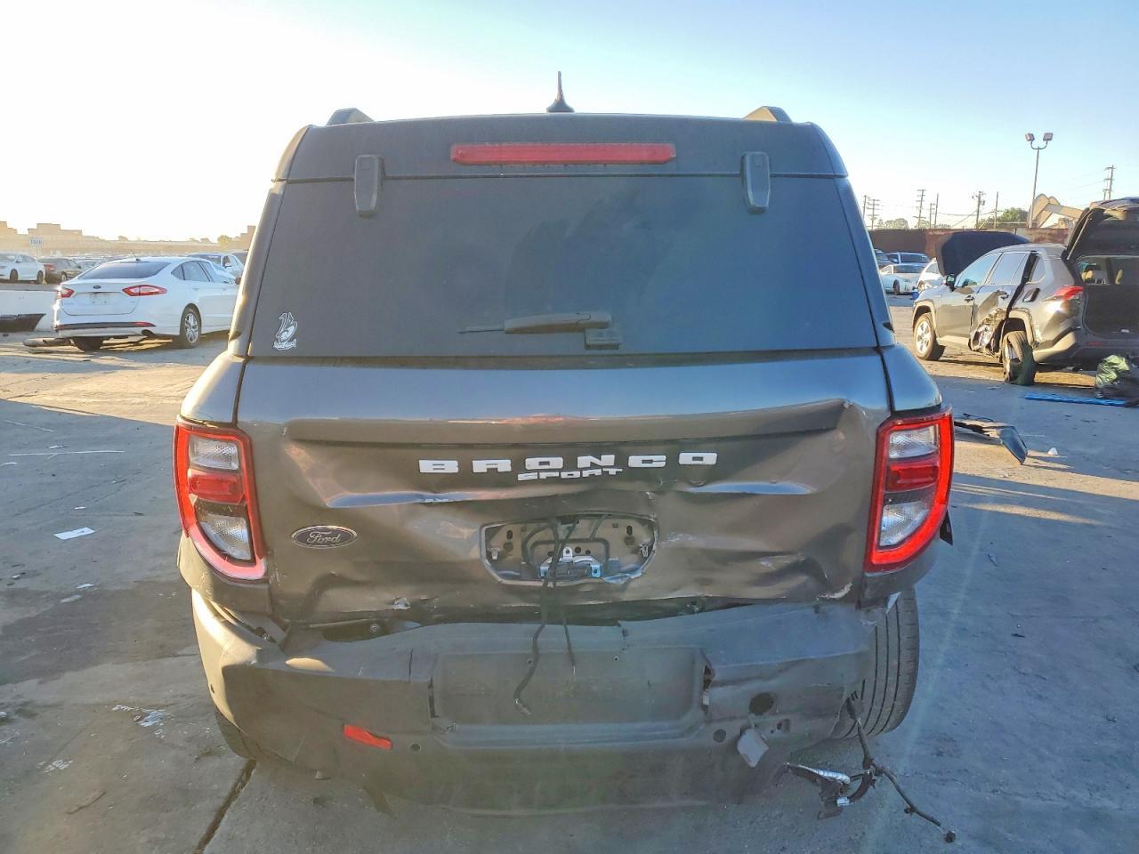 2021 Ford Bronco Sport Outer Banks - Фото 6