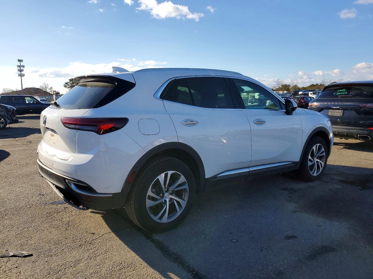 2021 Buick Envision Essence - Фото 3