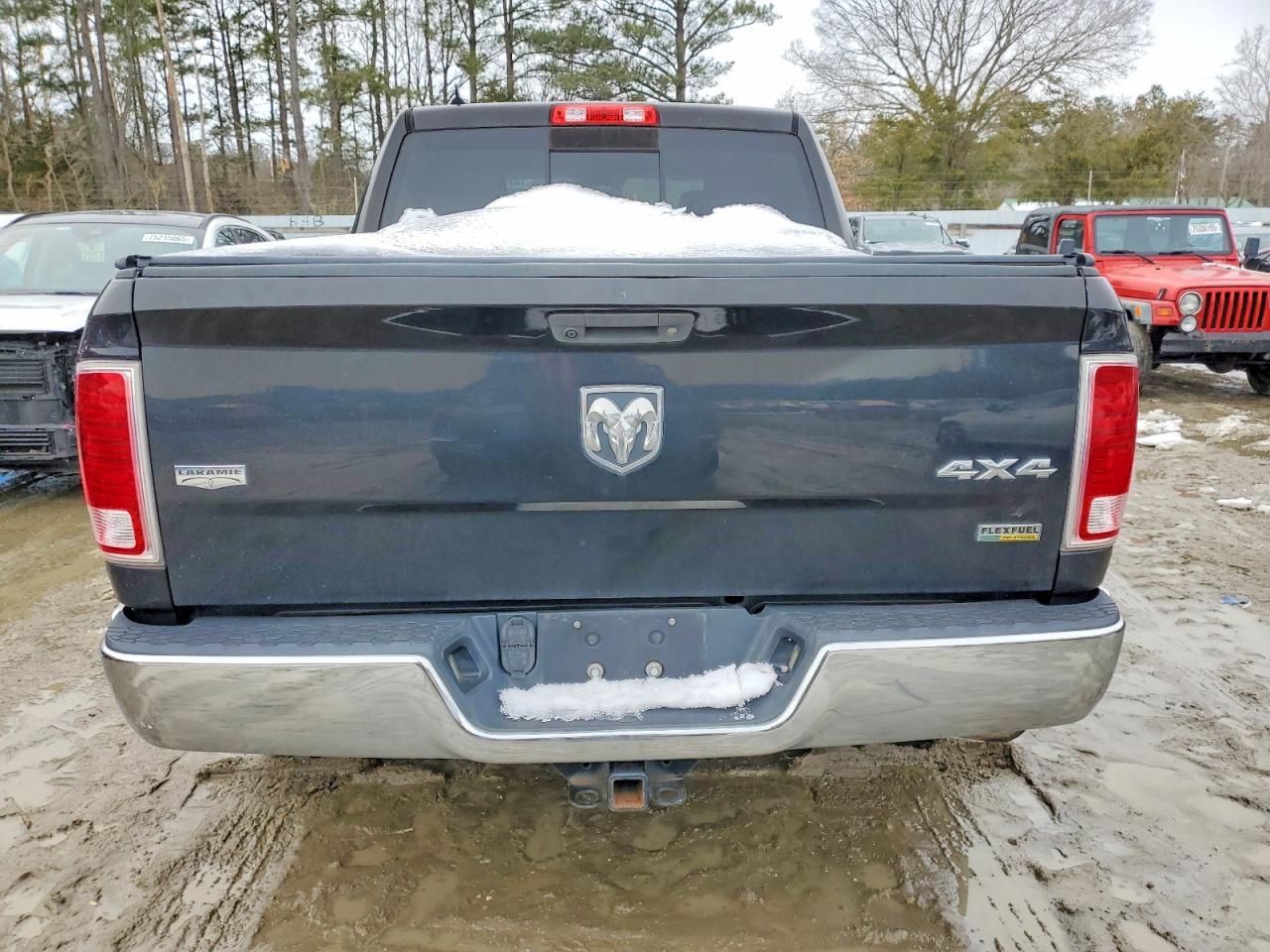 2016 Ram 1500 Laramie - Image 6