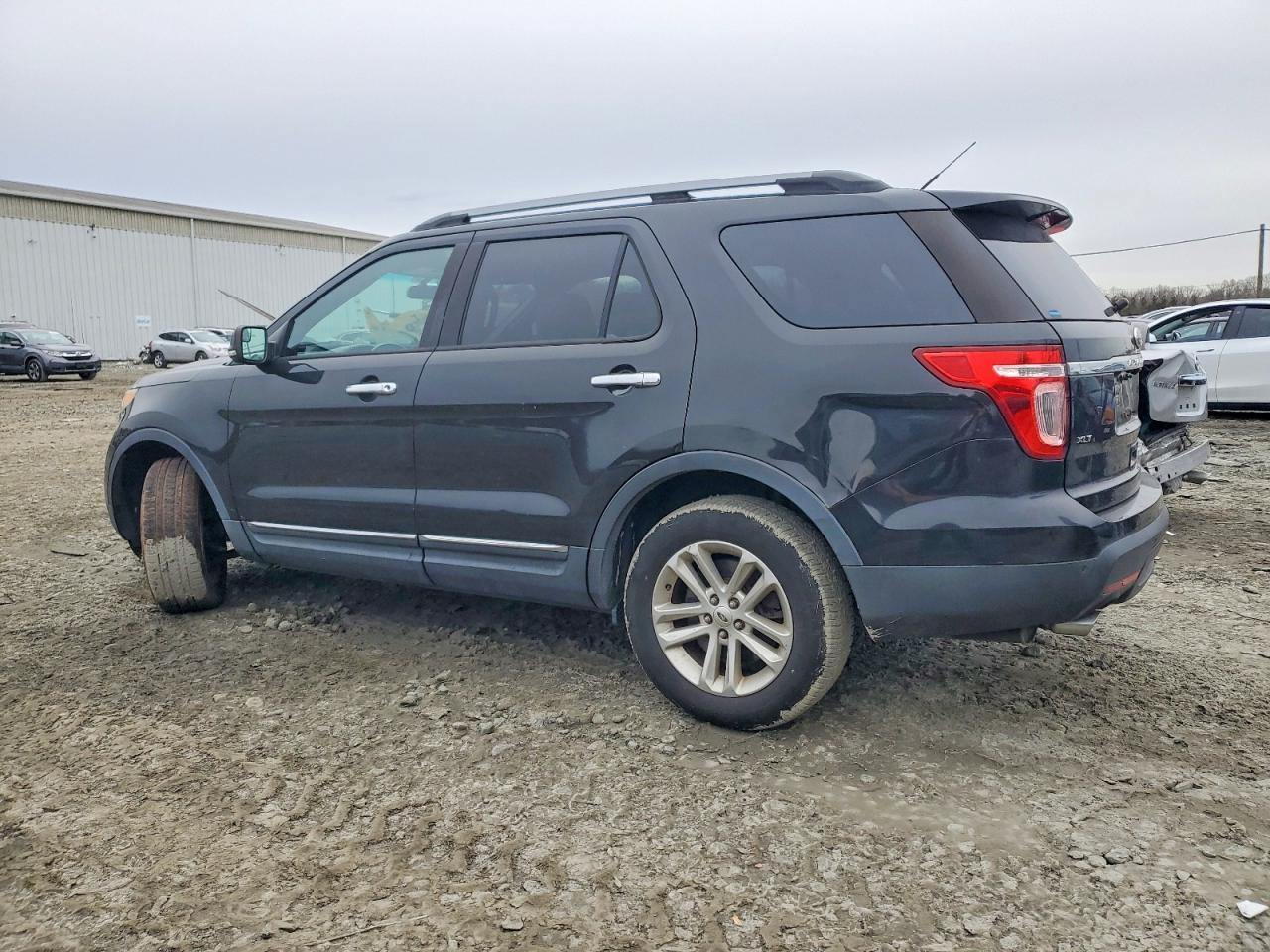2013 Ford Explorer Xlt - Фото 2