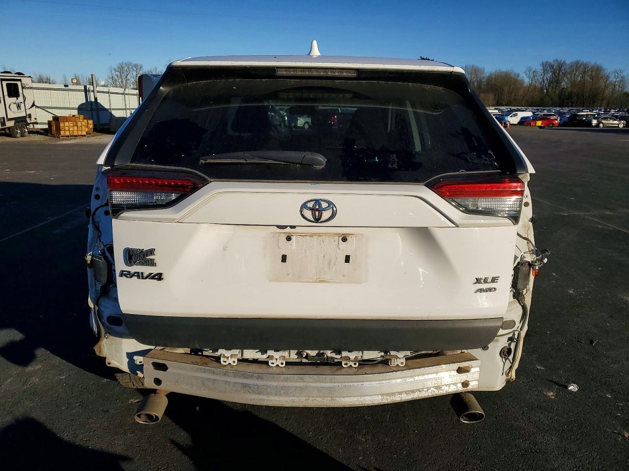 2022 Toyota Rav4 Xle - Image 6