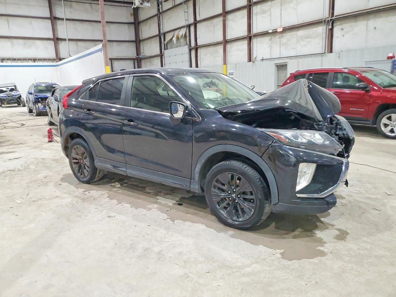 2019 Mitsubishi Eclipse Cross Le - Фото 4