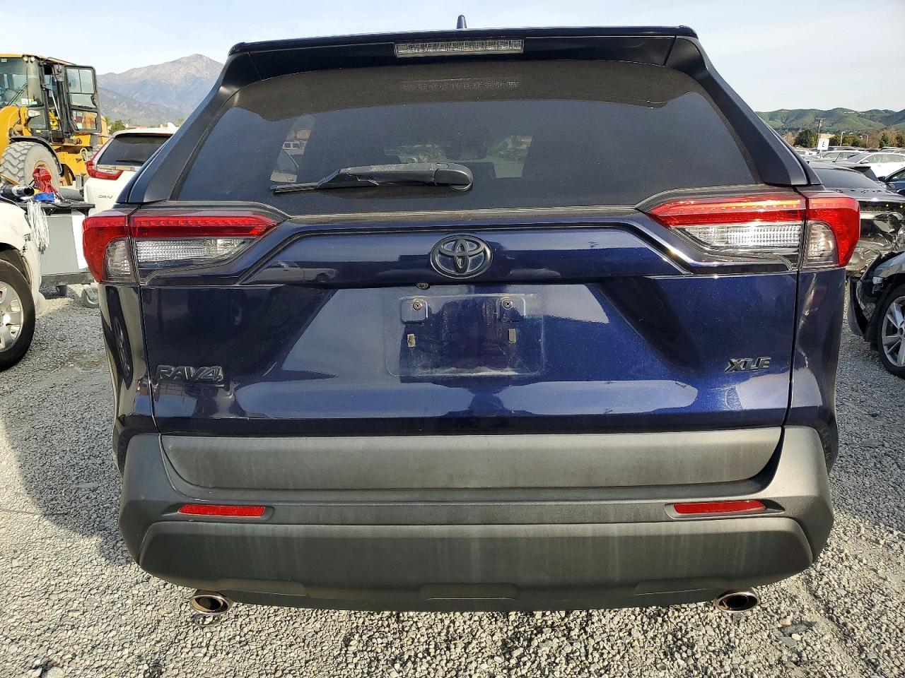2020 Toyota Rav4 Xle - Фото 6