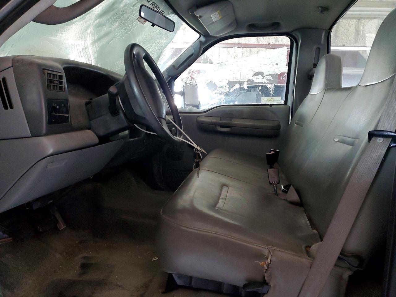 2004 Ford F250 Super Duty - Image 7