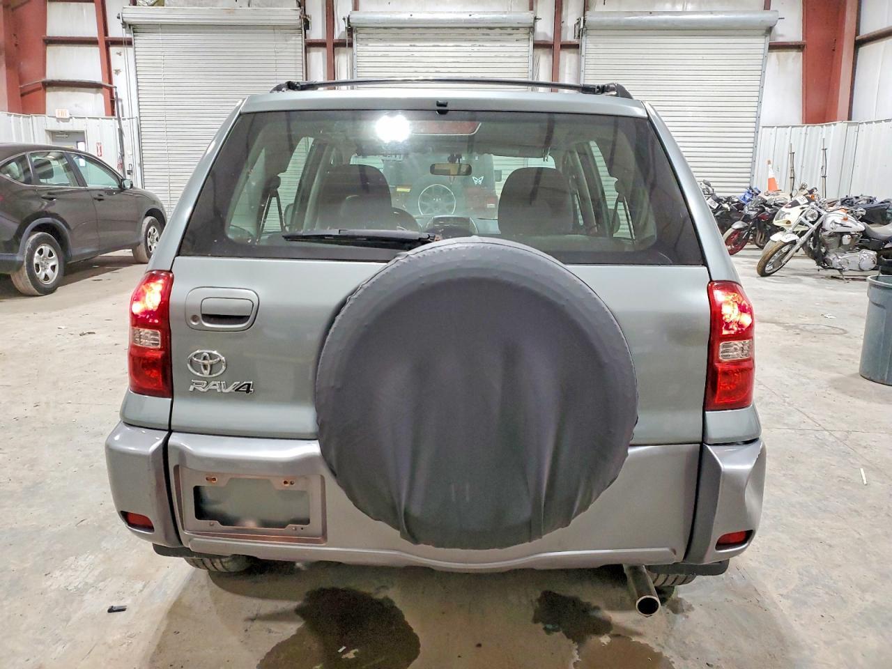 2004 Toyota Rav4 - Фото 6