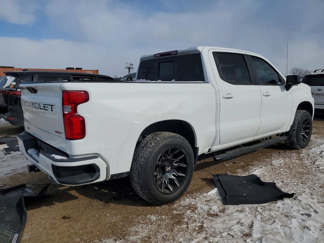 2020 Chevrolet Silverado K1500 Rst - Фото 3