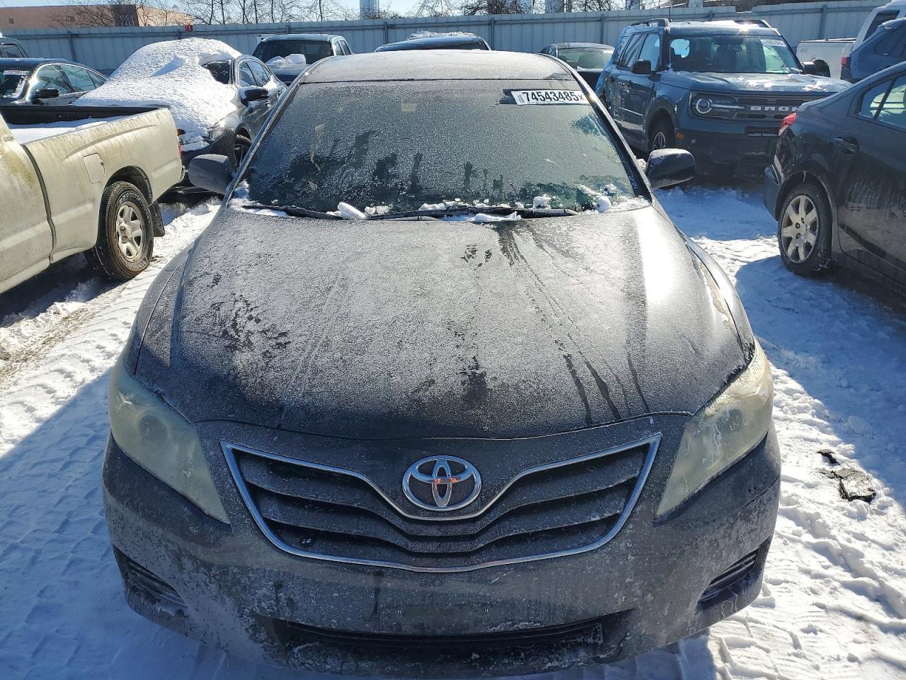 2010 Toyota Camry Base - Фото 5