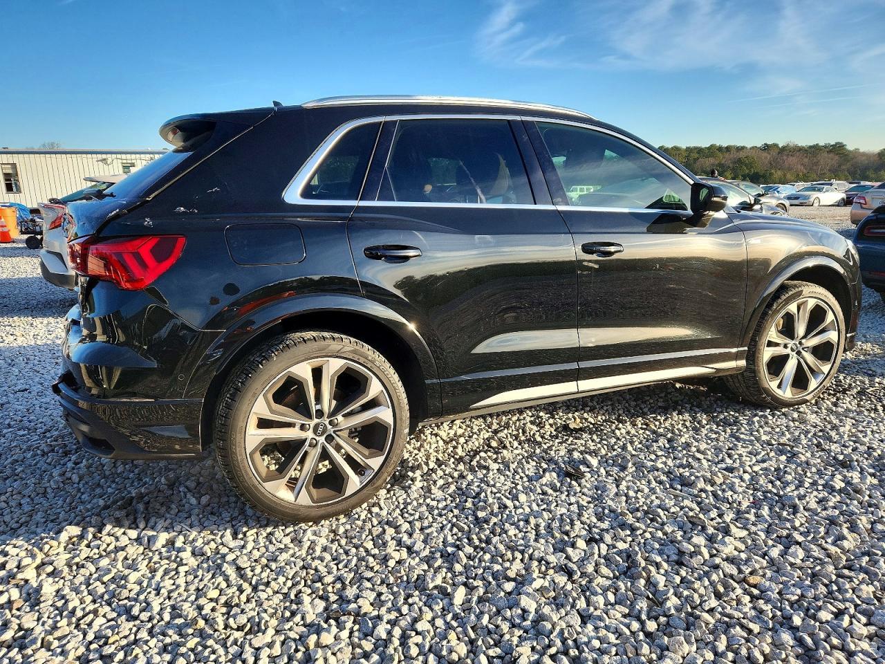 2021 Audi Q3 Premium Plus S Line 45 - Фото 3