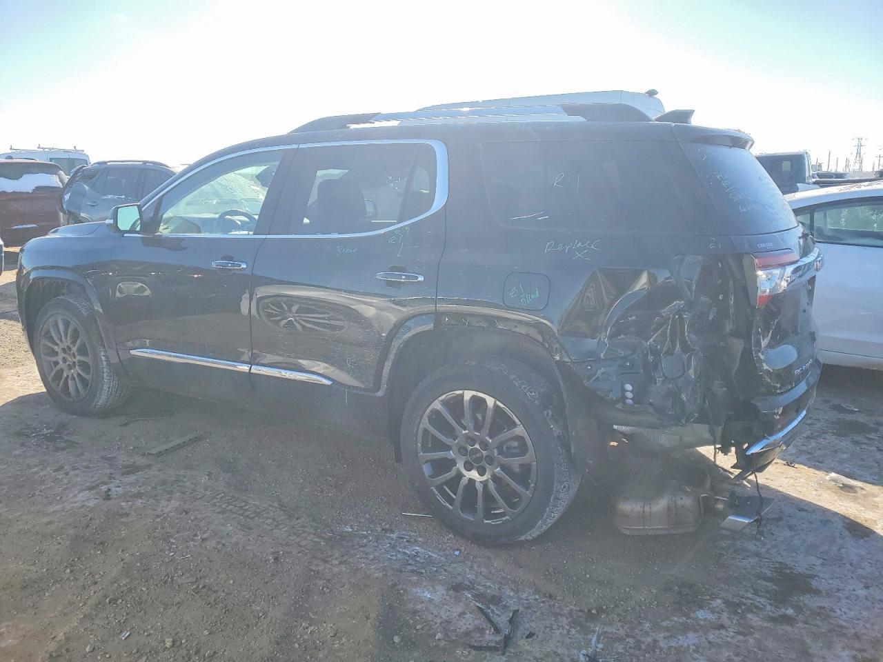 2023 GMC Acadia Denali - Фото 2