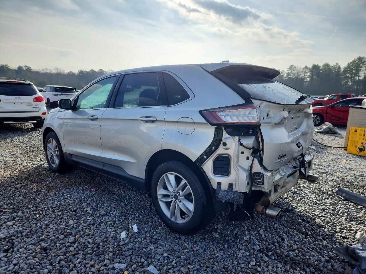 2018 Ford Edge Sel - Image 2
