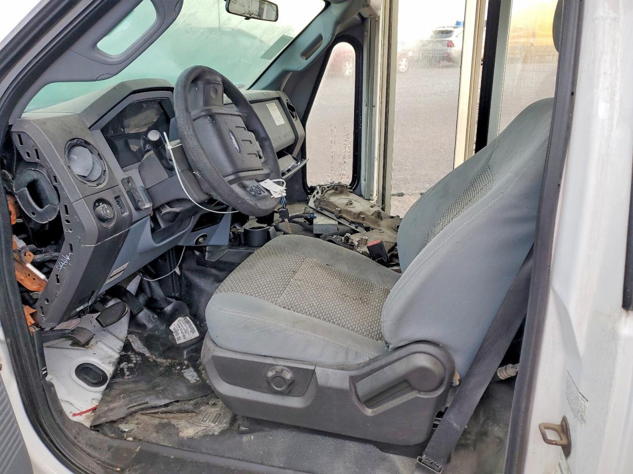 2016 Ford F550 Super Duty - Фото 7