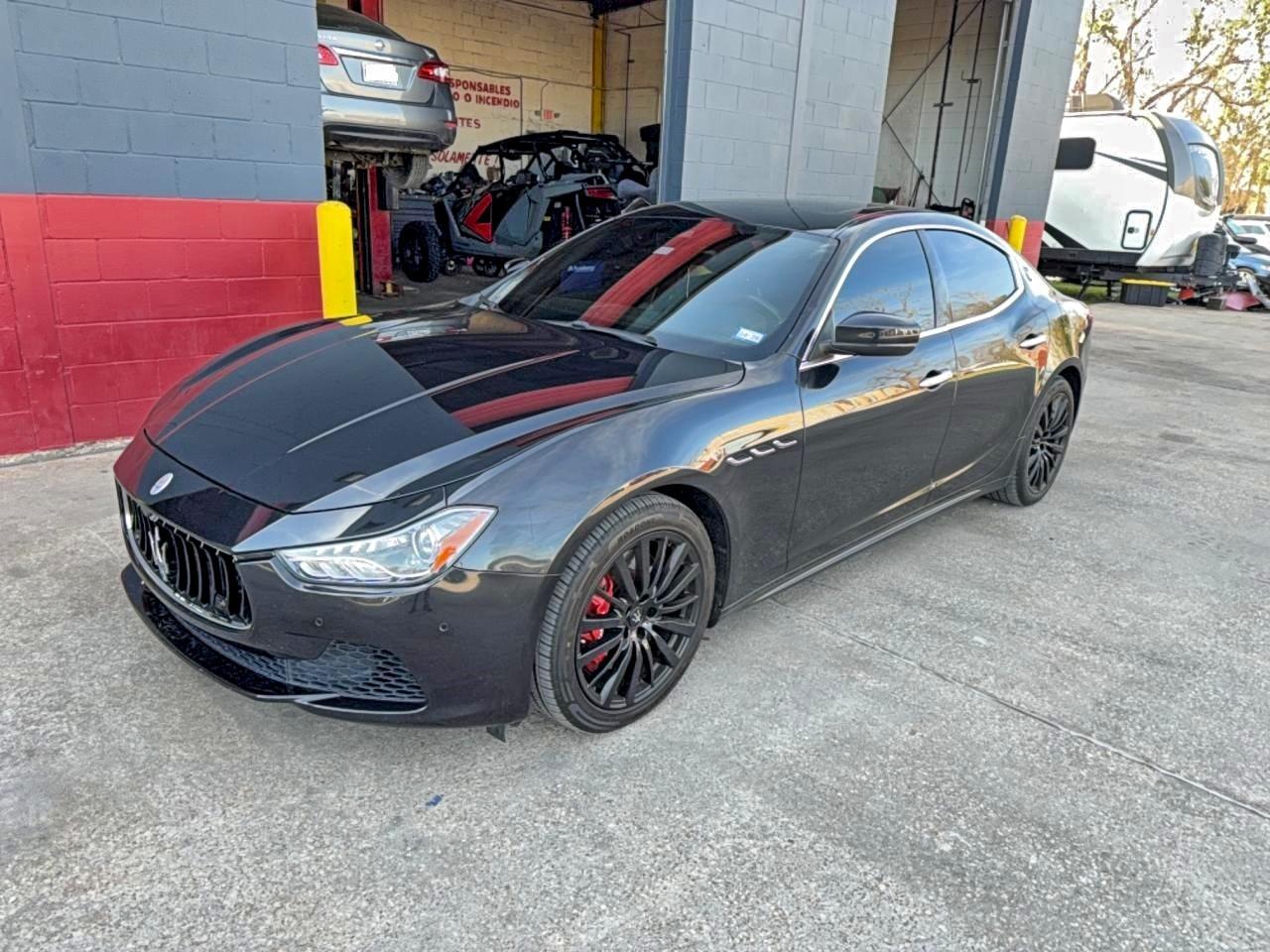 2017 Maserati Ghibli S - Фото 2