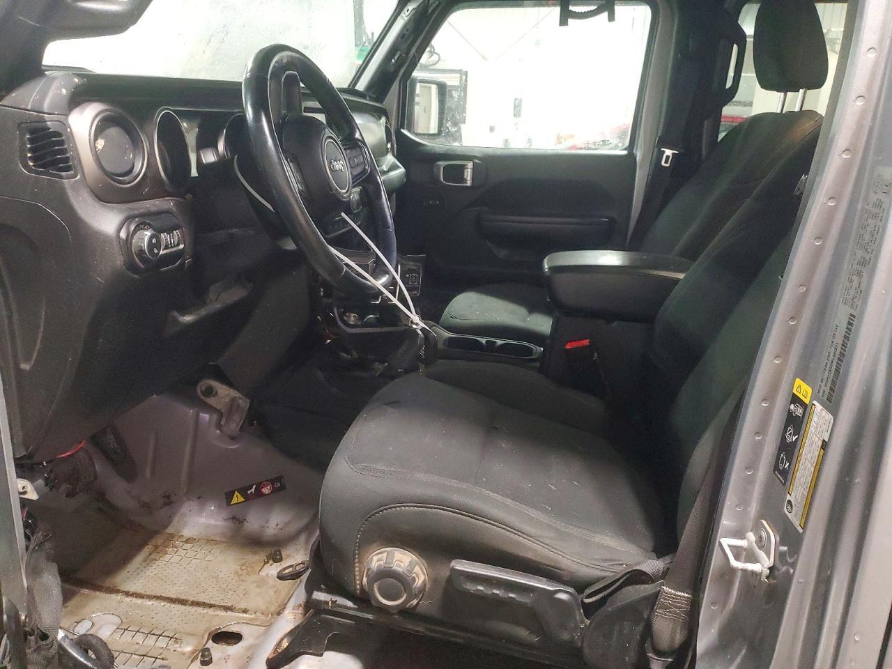2021 Jeep Gladiator Sport - Фото 7