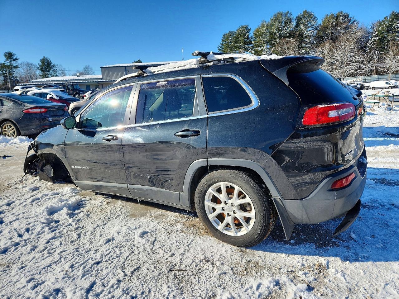 2014 Jeep Cherokee Latitude - Image 2