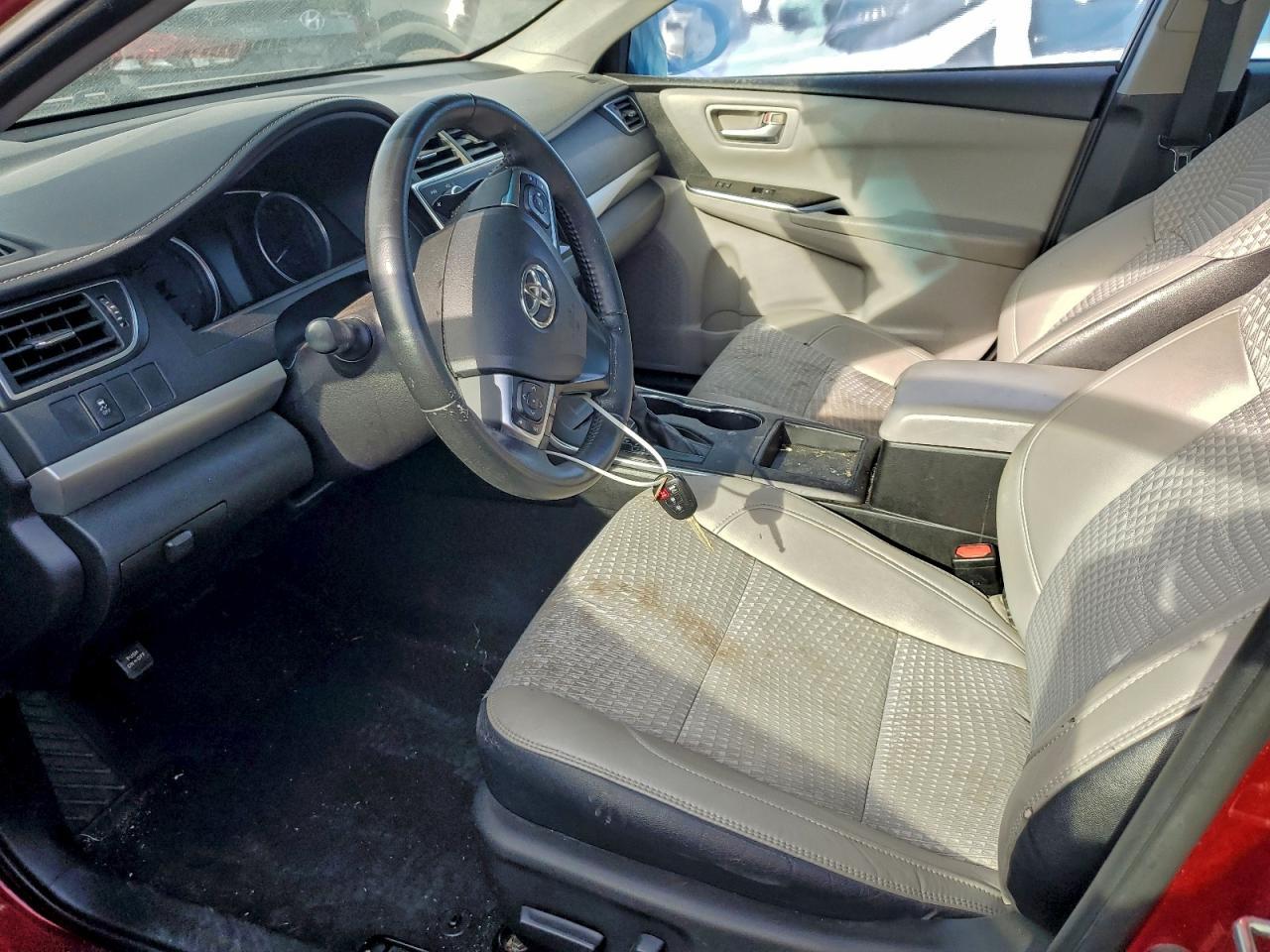 2015 Toyota Camry - Фото 7