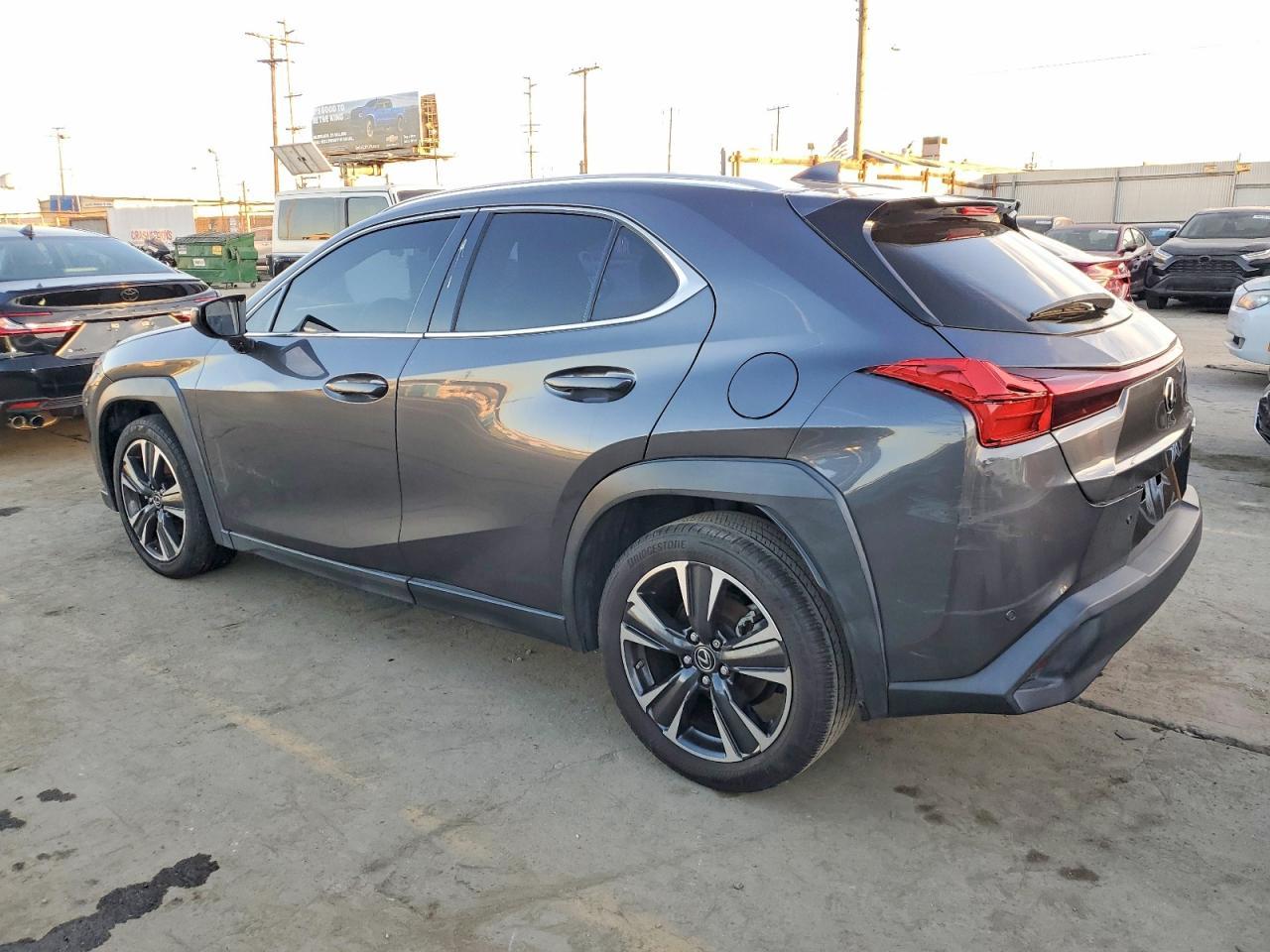 2022 Lexus Ux 200 Base - Image 2