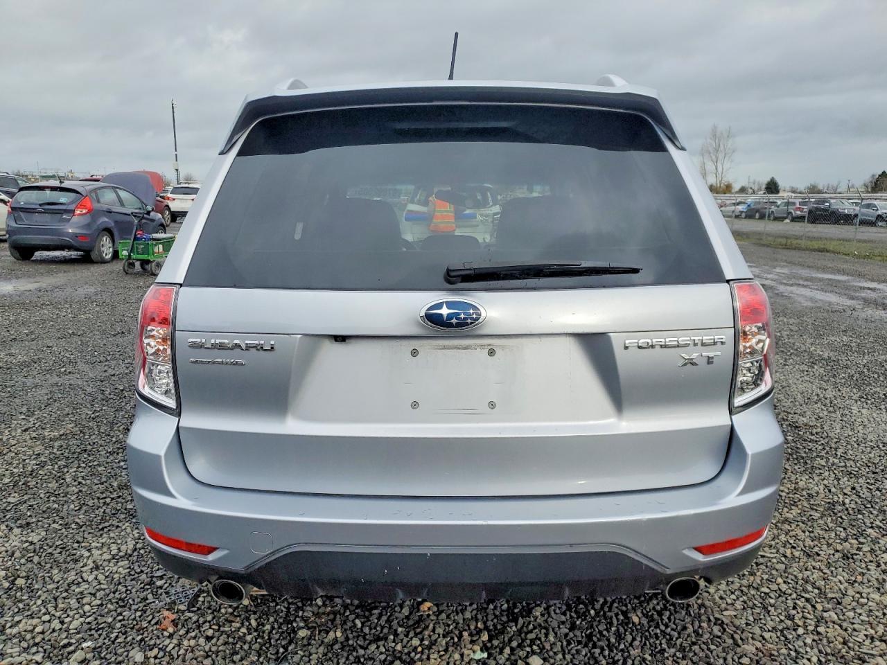 2013 Subaru Forester Touring - Фото 6