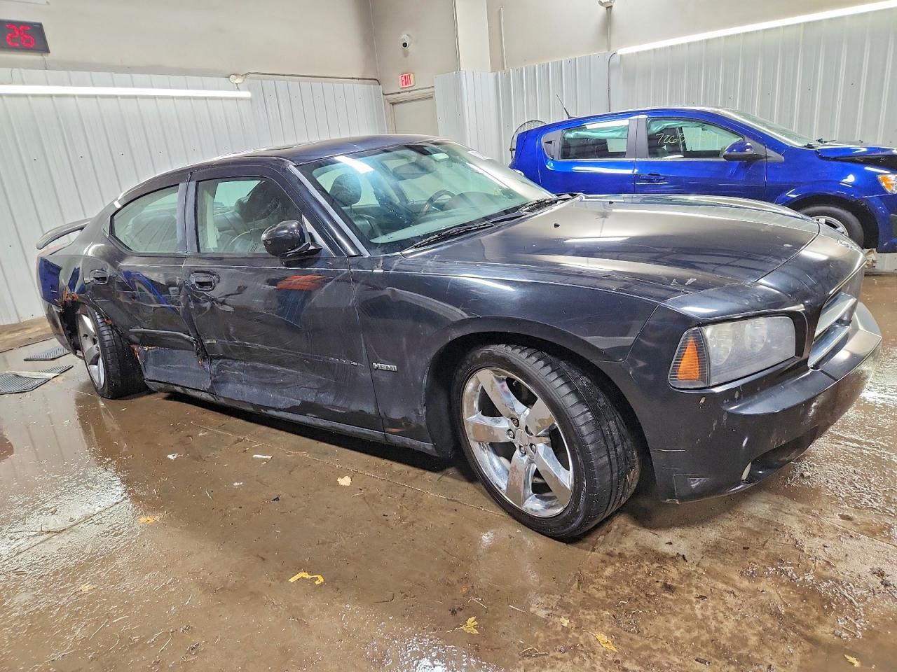 2010 Dodge Charger R - Фото 4