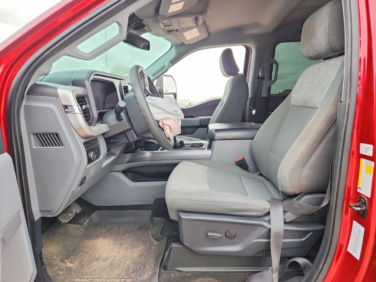 2023 Ford F250 Super Duty - Фото 7