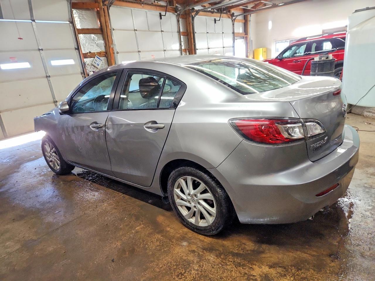 2012 Mazda 3 I - Image 2
