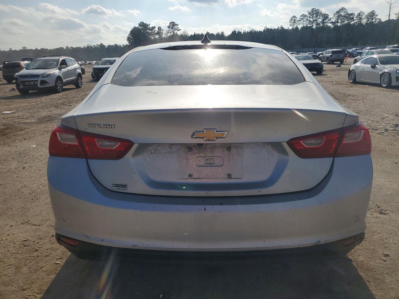 2018 Chevrolet Malibu Ls - Image 6