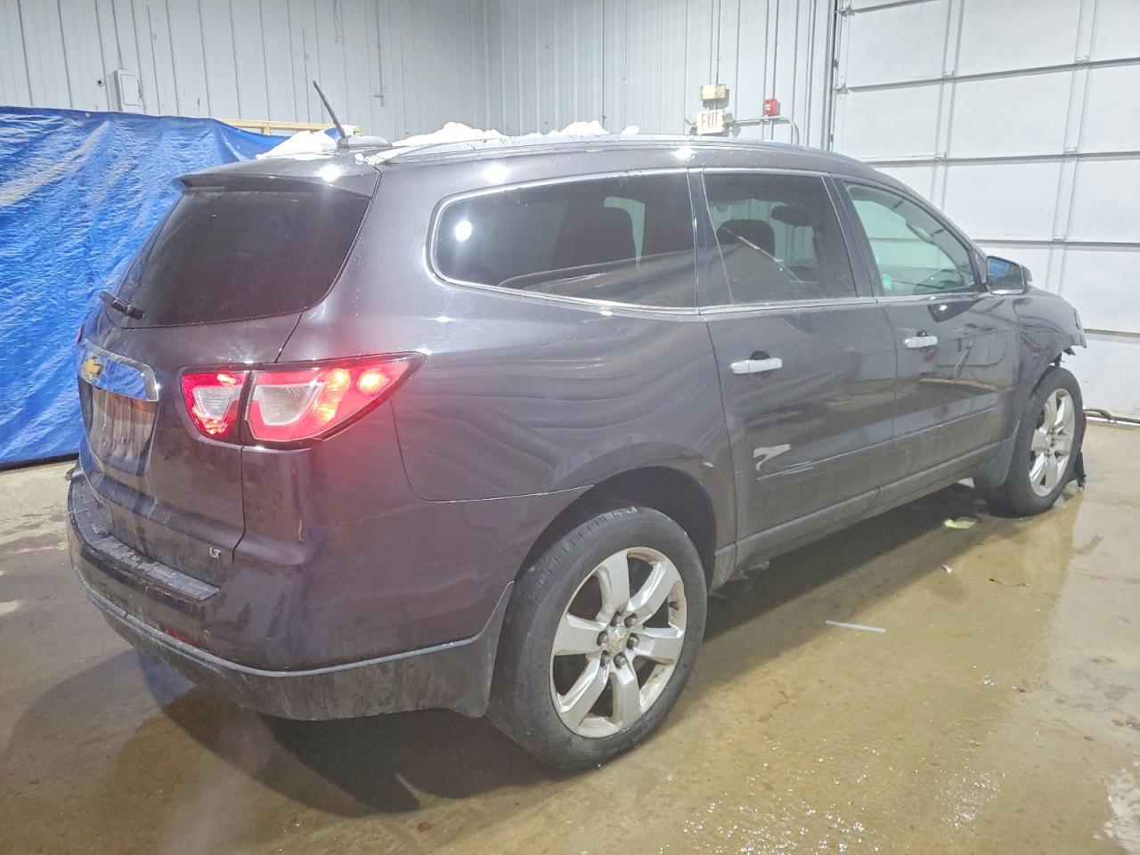 2017 Chevrolet Traverse Lt - Image 3