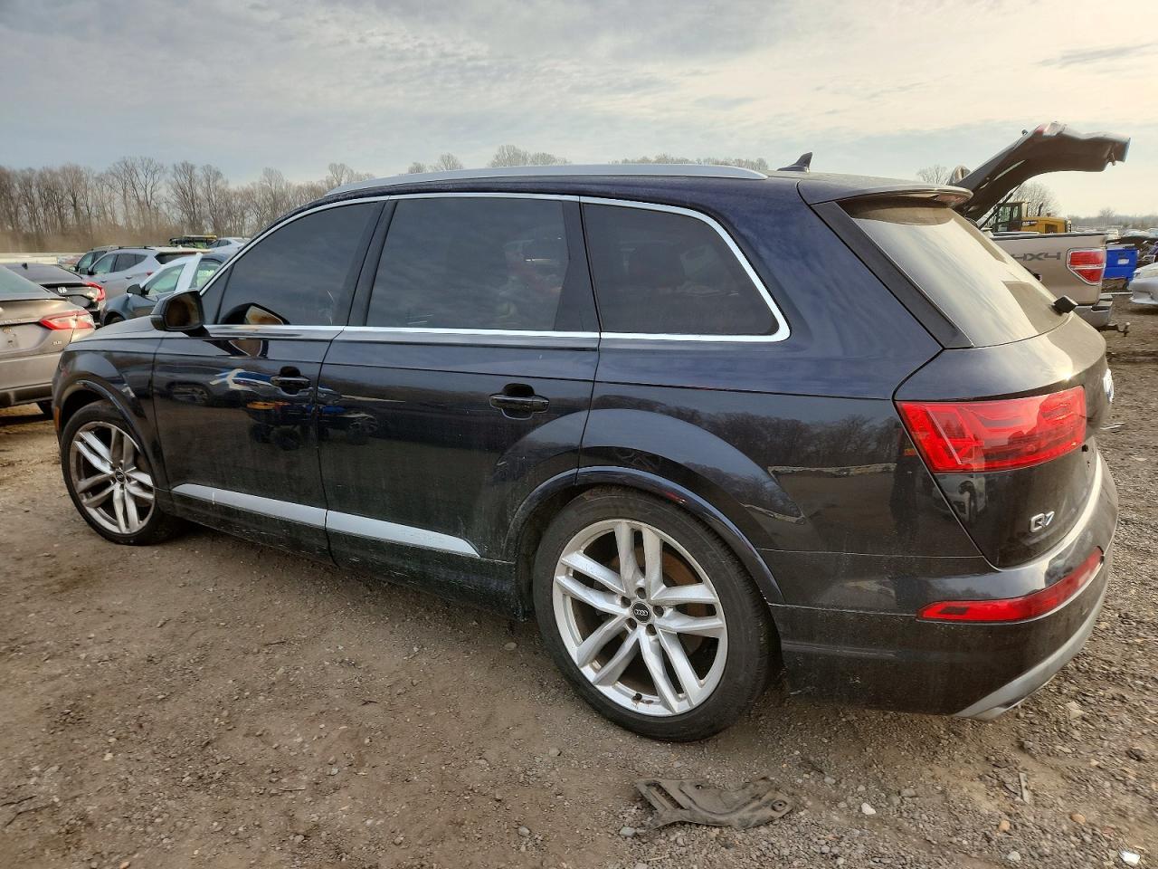 2017 Audi Q7 Prestige - Image 2