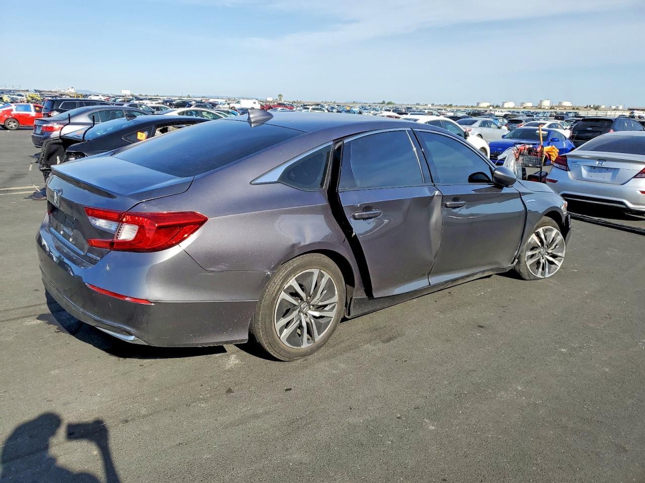 2022 Honda Accord Hybrid - Фото 3