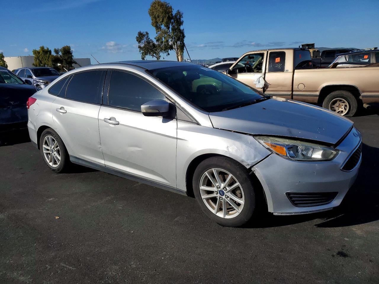 2015 Ford Focus Se - Image 4
