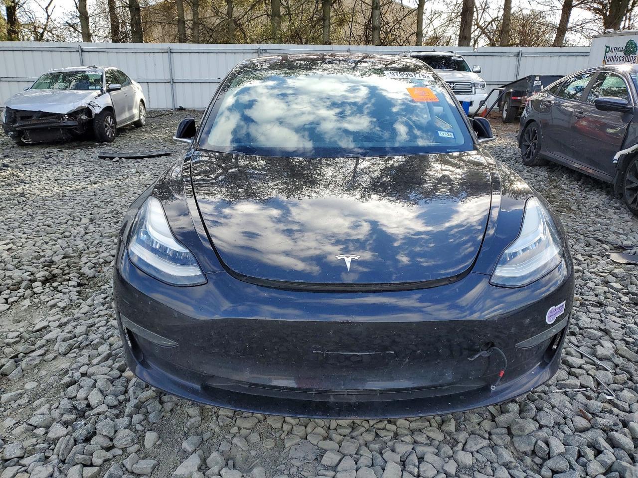 2018 Tesla Model 3 - Image 5