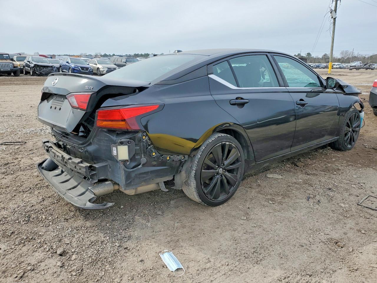 2021 Nissan Altima 2.5 Sr - Фото 3