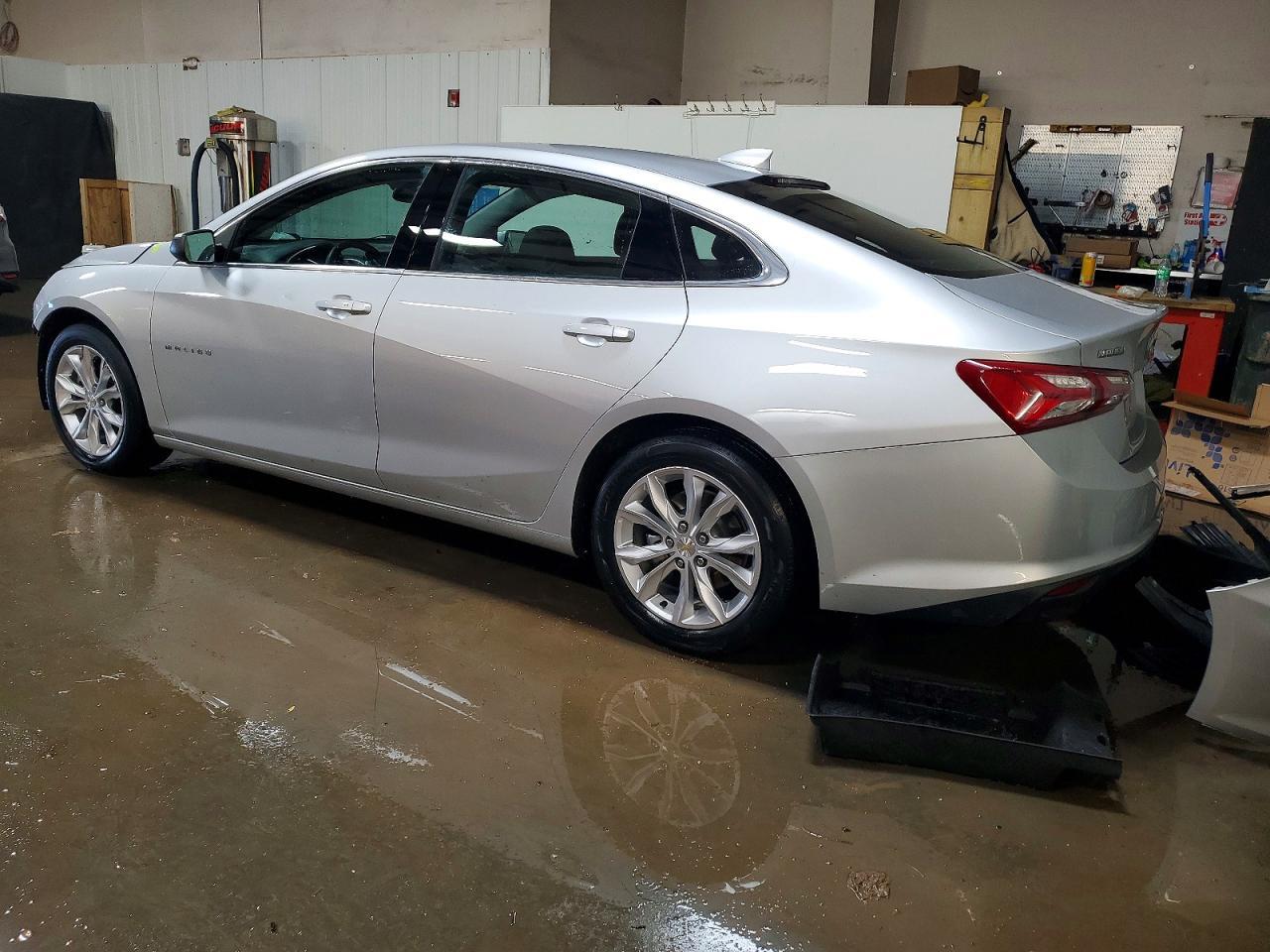 2022 Chevrolet Malibu Lt - Фото 2