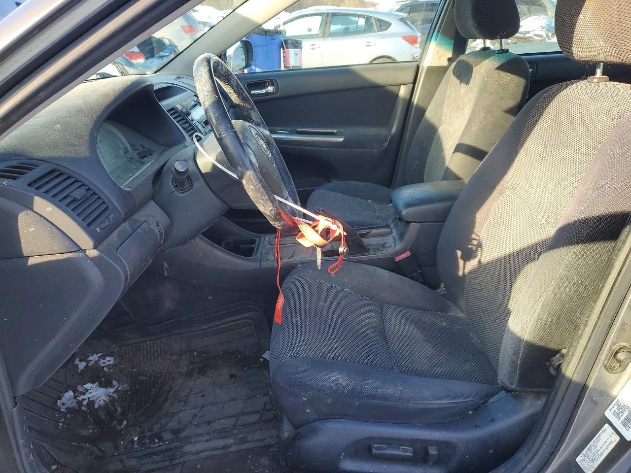2004 Toyota Camry Le - Image 7