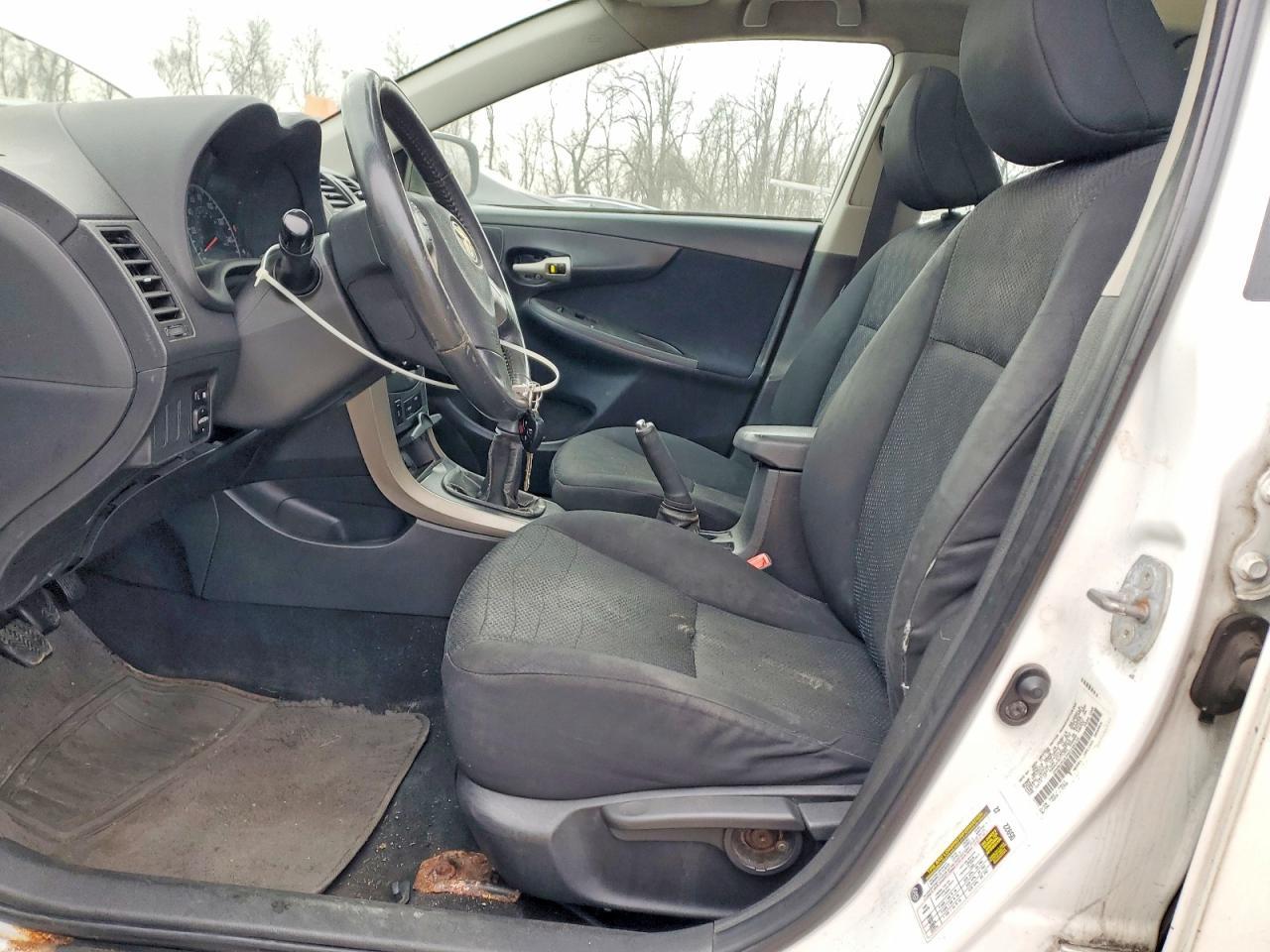 2009 Toyota Corolla S - Image 7