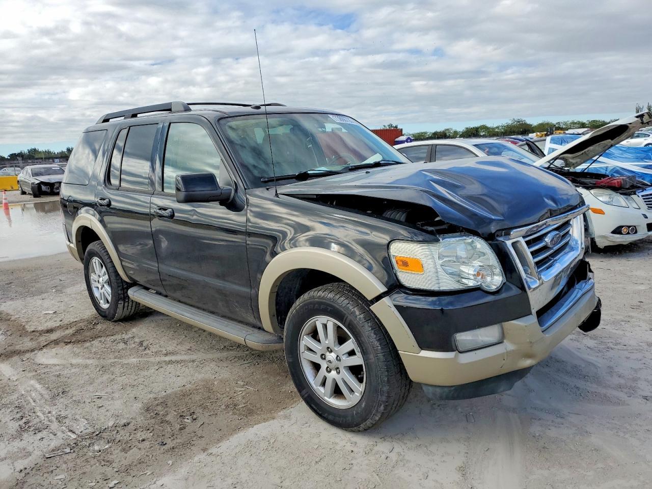 2010 Ford Explorer Eddie Bauer - Image 4