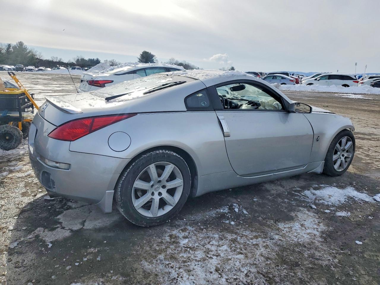 2005 Nissan 350Z Base - Image 3
